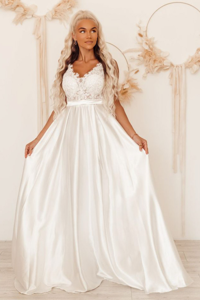 Balta zīda kāzu kleita ar svārkiem Marietta