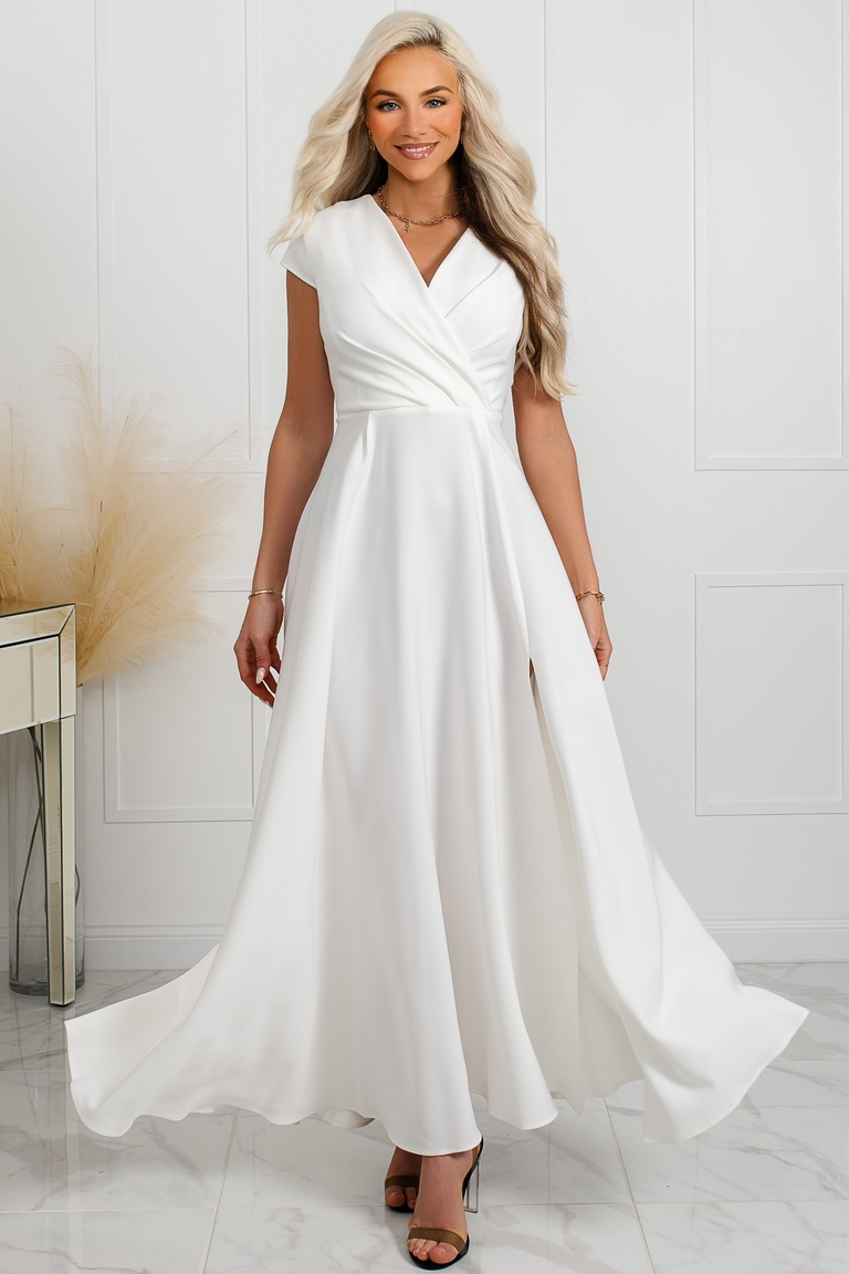 Kāzu kleita Pelin ar baltu kakla apkakli