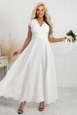 Kāzu kleita Pelin ar baltu kakla apkakli