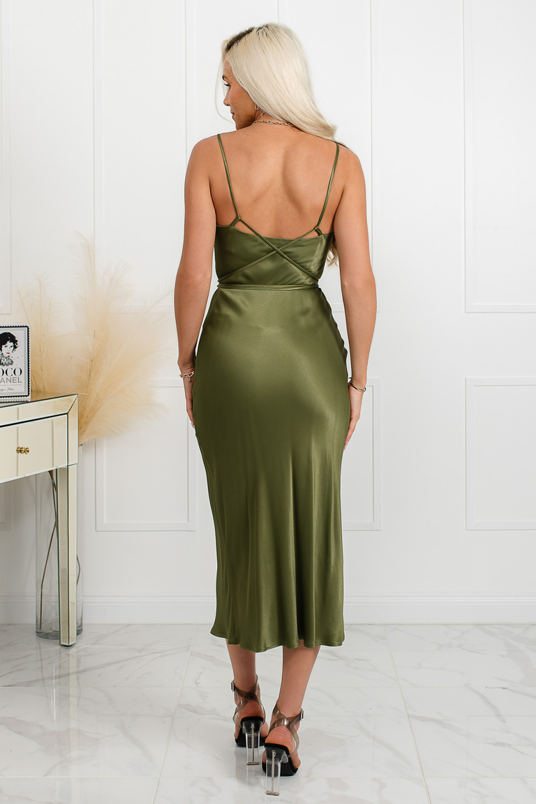 Olīvzaļa satīna midi kleita