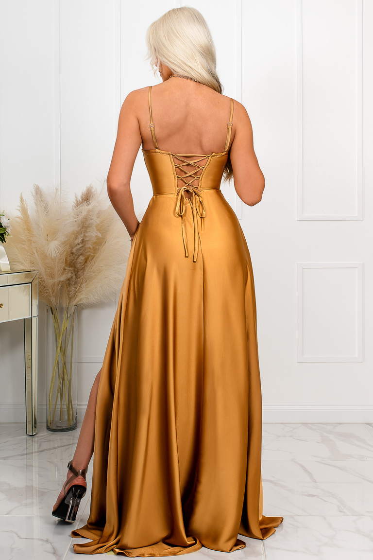 Džuljetas maksi kleita ar karameļu satīna svārkiem