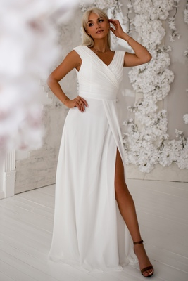 Balta šķēluma kāzu kleita/maksi kleita Teele