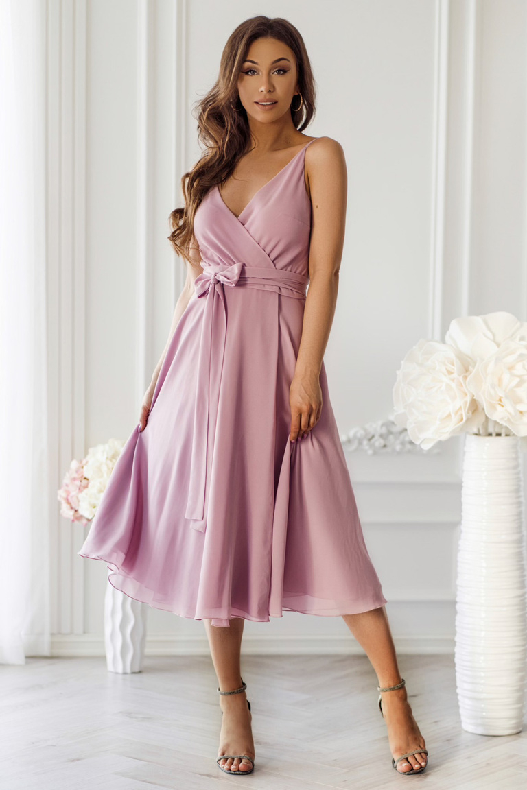 Sally gingham kleita putekļaini rozā šifonā