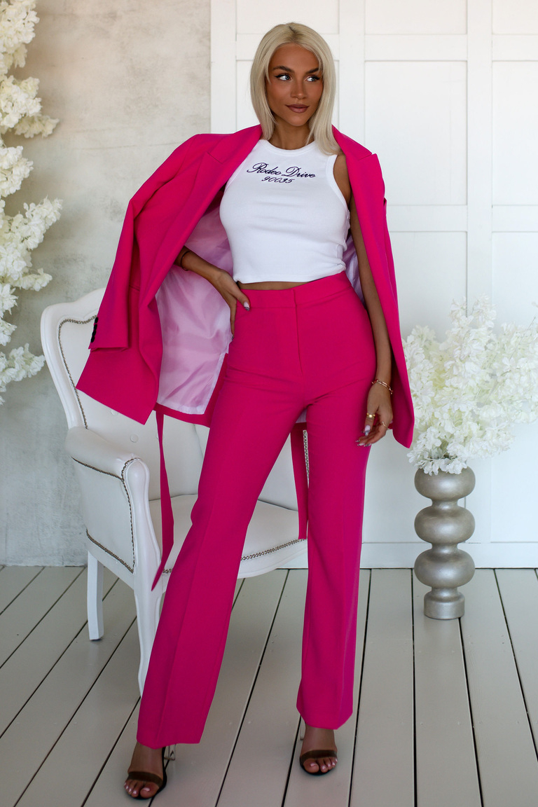 Fuksijas rozā kostīms