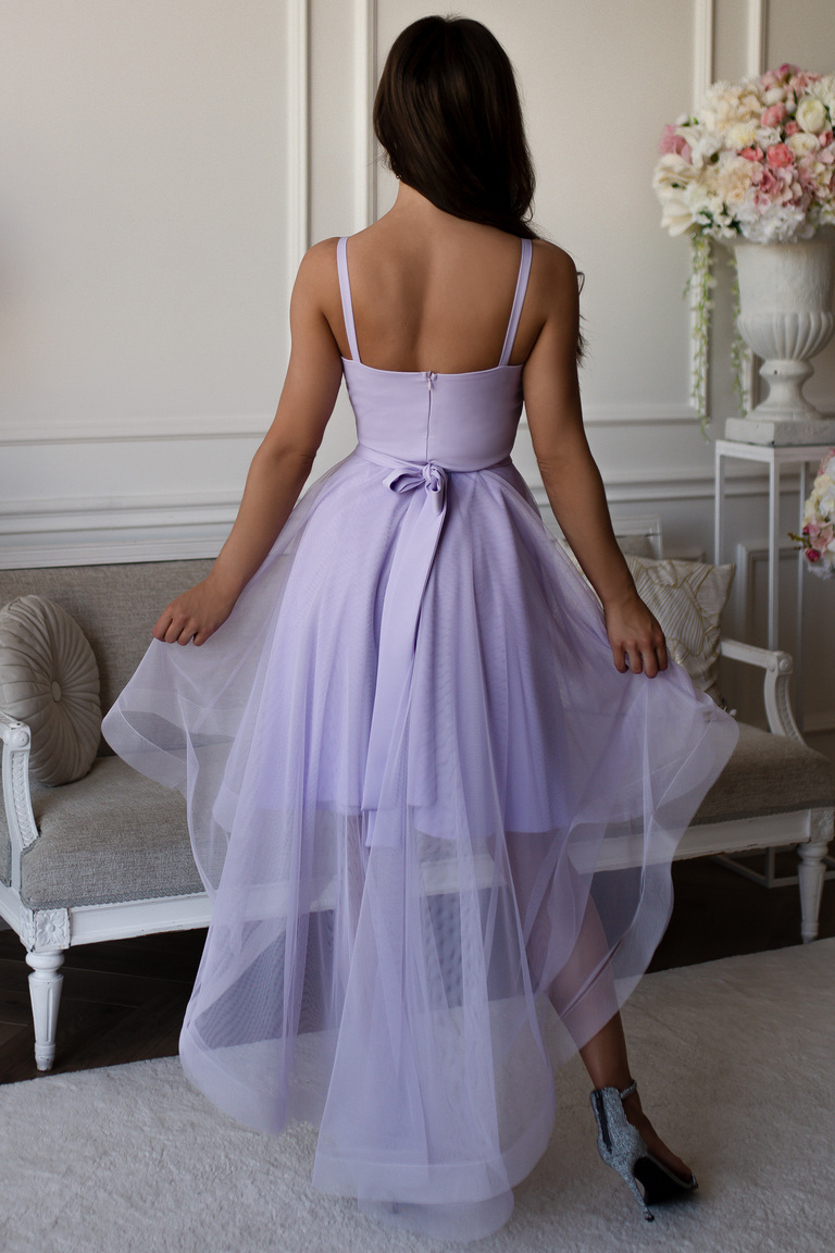 Grezna lavandas asimetriska izlaiduma kleita Eda