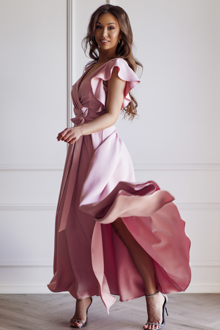 Cathrine rozā maxi kleita ar tauriņu piedurknēm