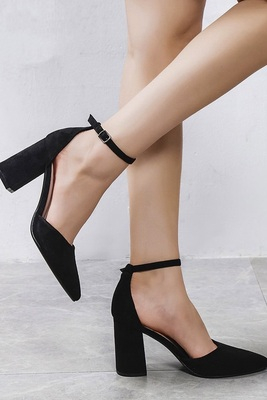 Melnas bloku papēžu kurpes