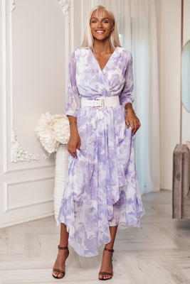 Rihanna violeta un balta gaisīga maxi kleita