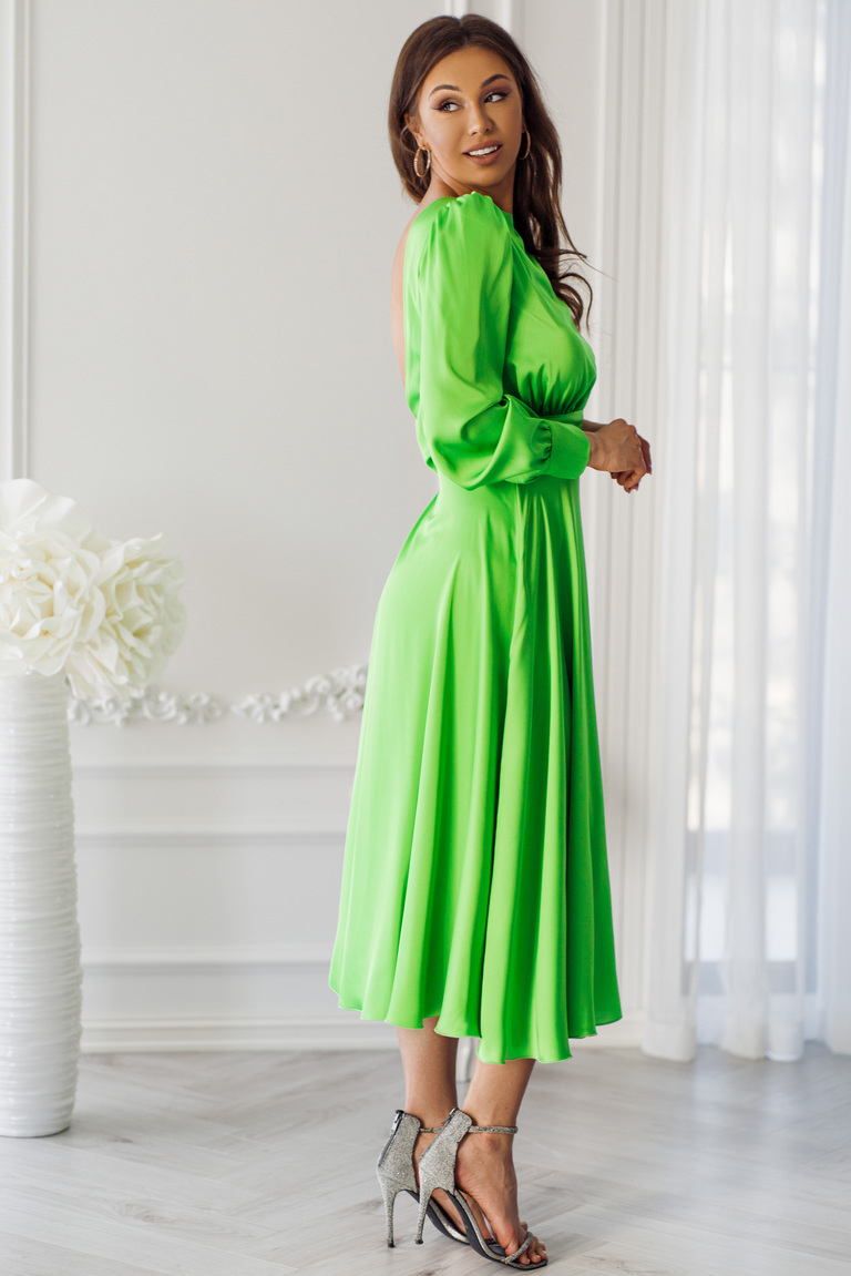 Alexia zālzaļa satīna midi kleita ar atvērtu muguru
