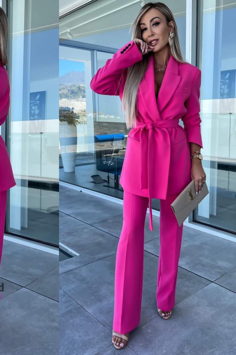 Fuksijas rozā kostīms