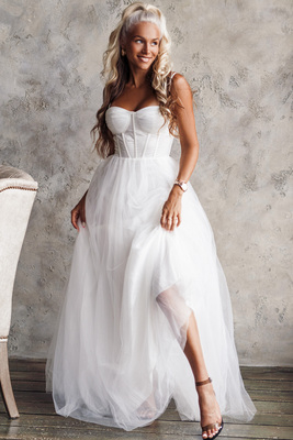 Balta tilla kāzu kleita Habiba