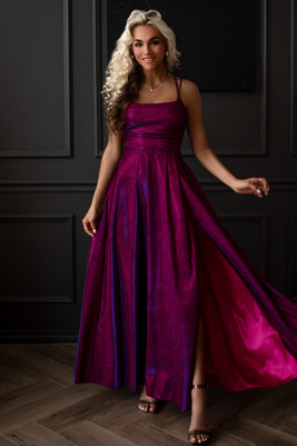 Hameleona violeta un zila vakarkleita River