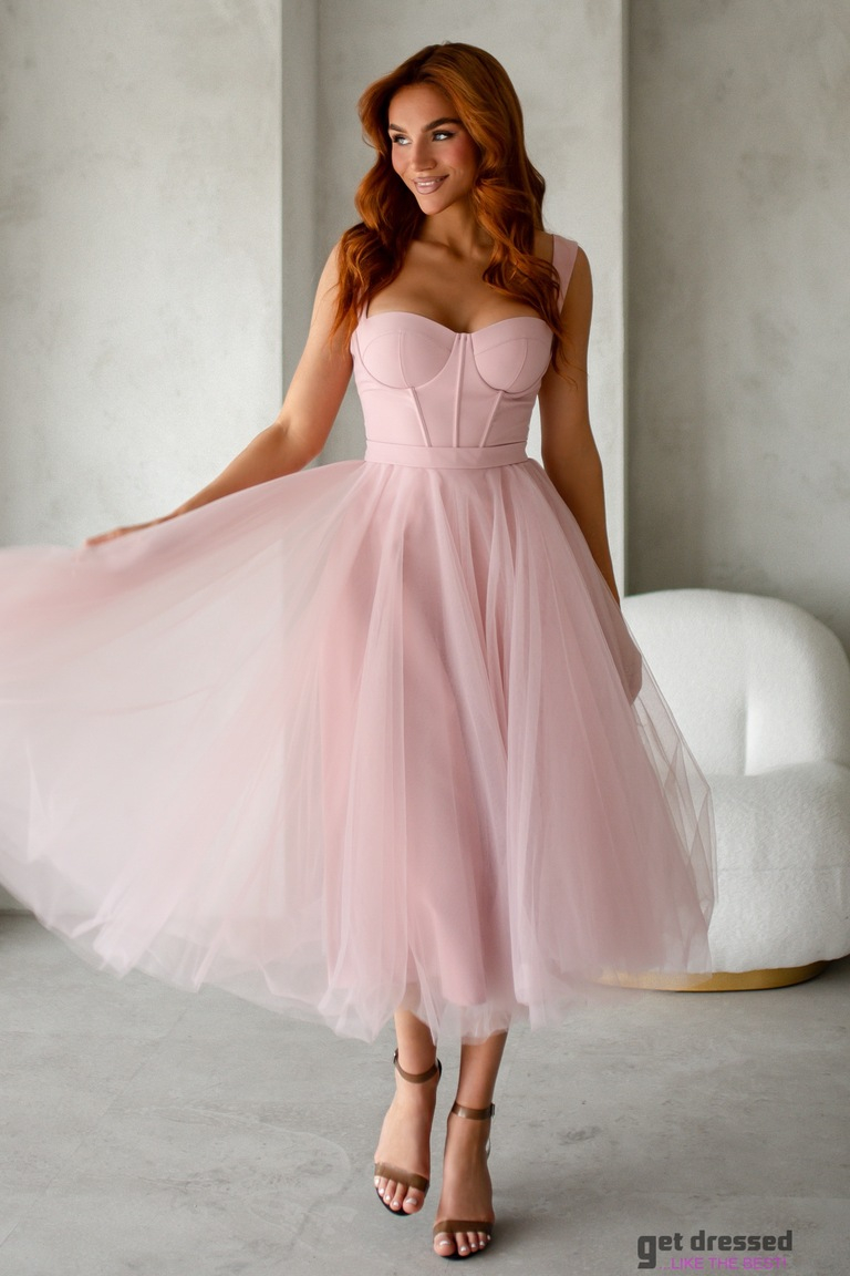 Gaiši rozā tilla kleita ar korseti Katriina