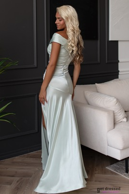 Pistāciju zaļa maxi kleita Jameelia