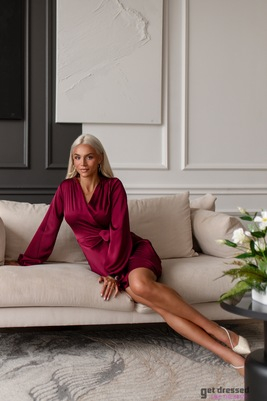 Tumši sarkana satīna kleita Izzy