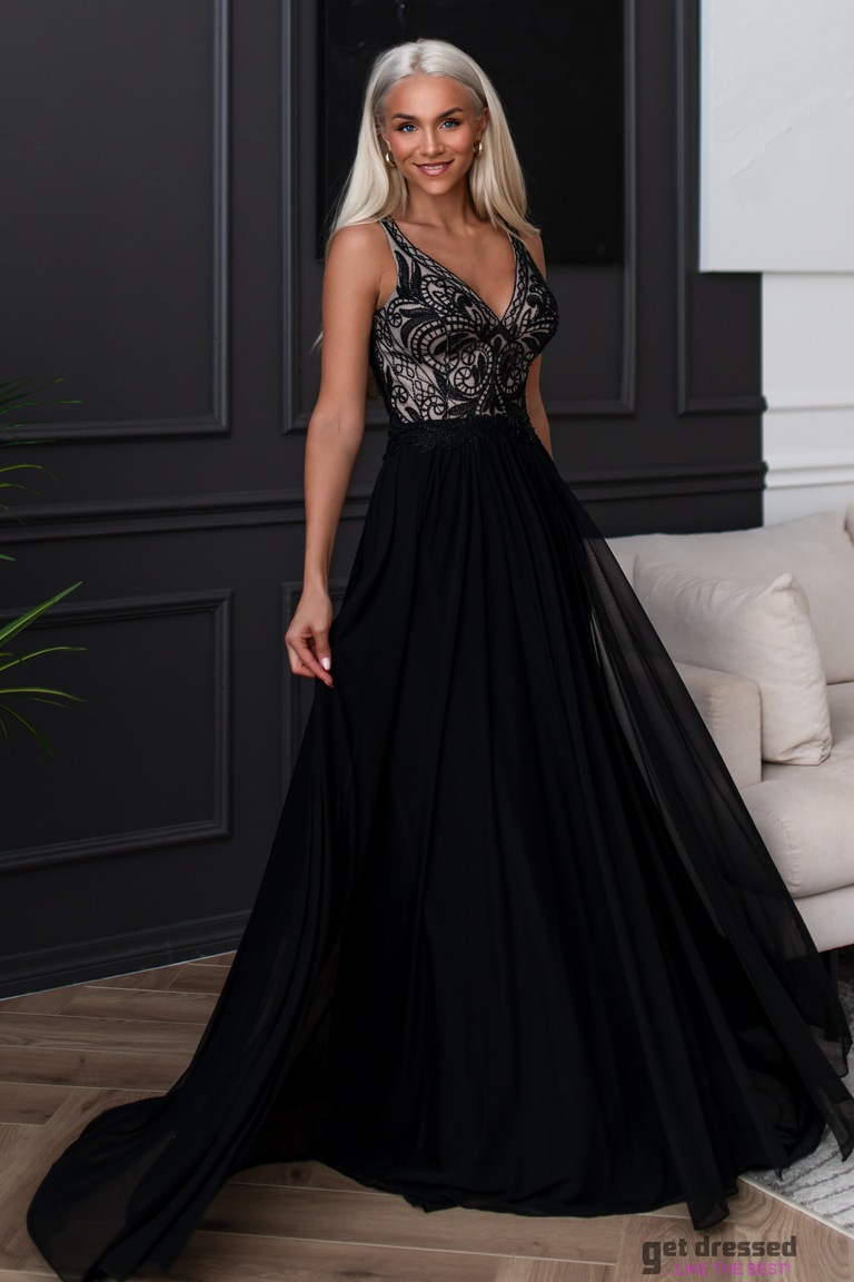 Melna vakarkleita Serenity