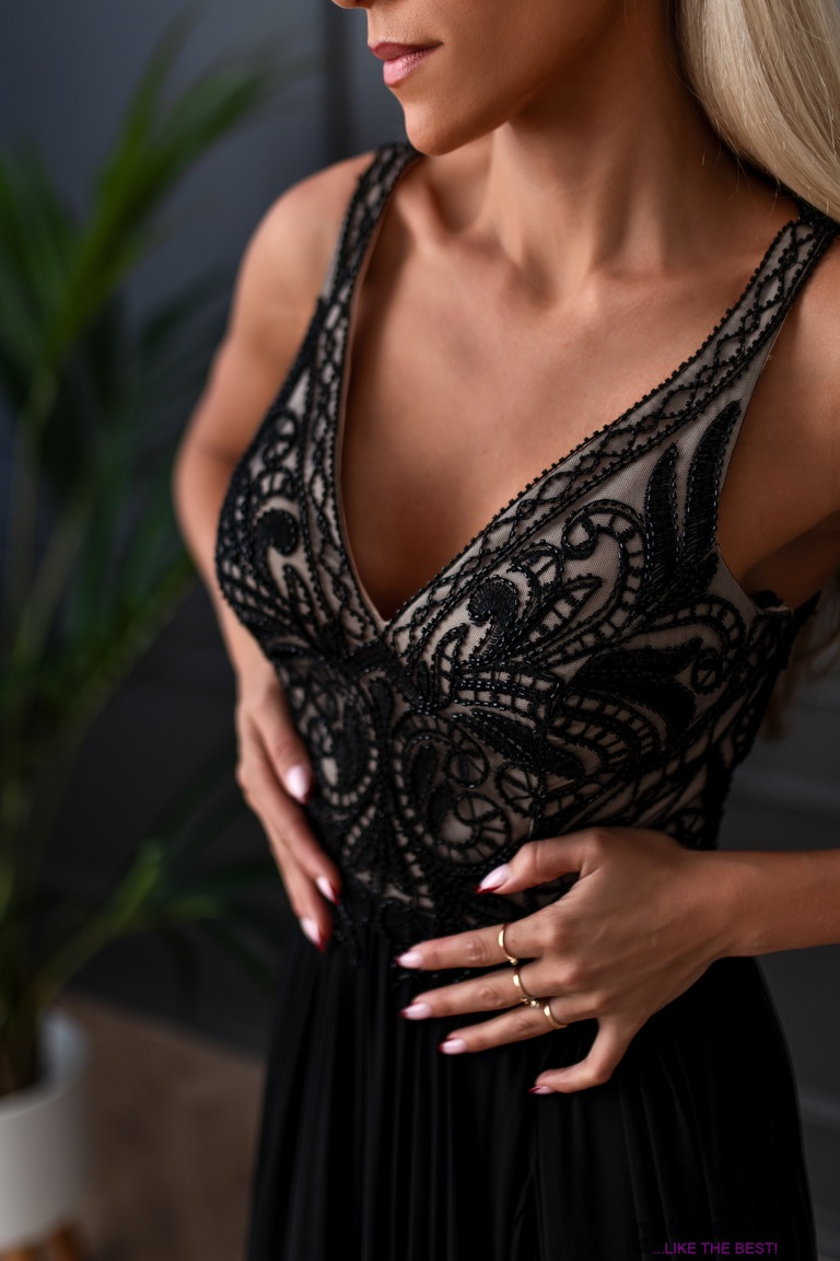 Melna vakarkleita Serenity