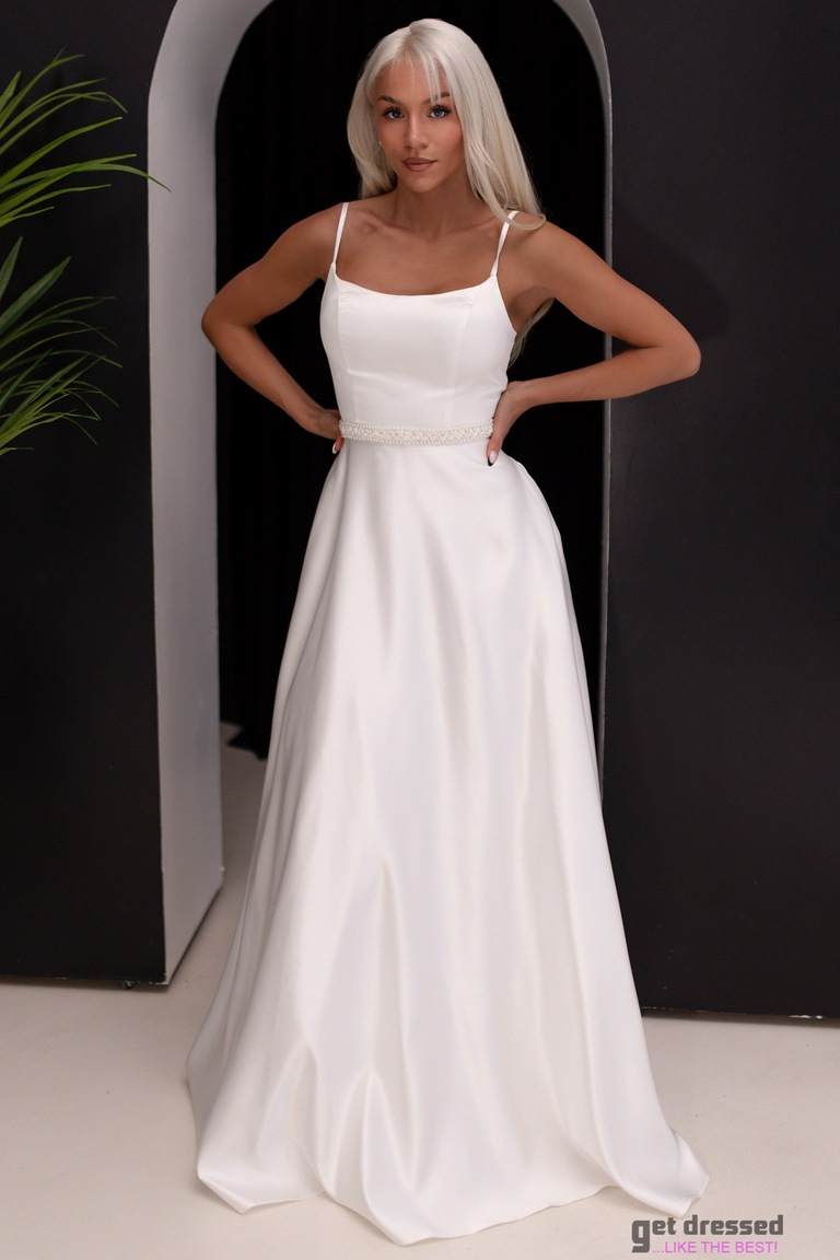 Balta kāzu kleita Dagmāra