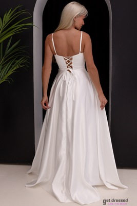 Balta kāzu kleita Dagmāra