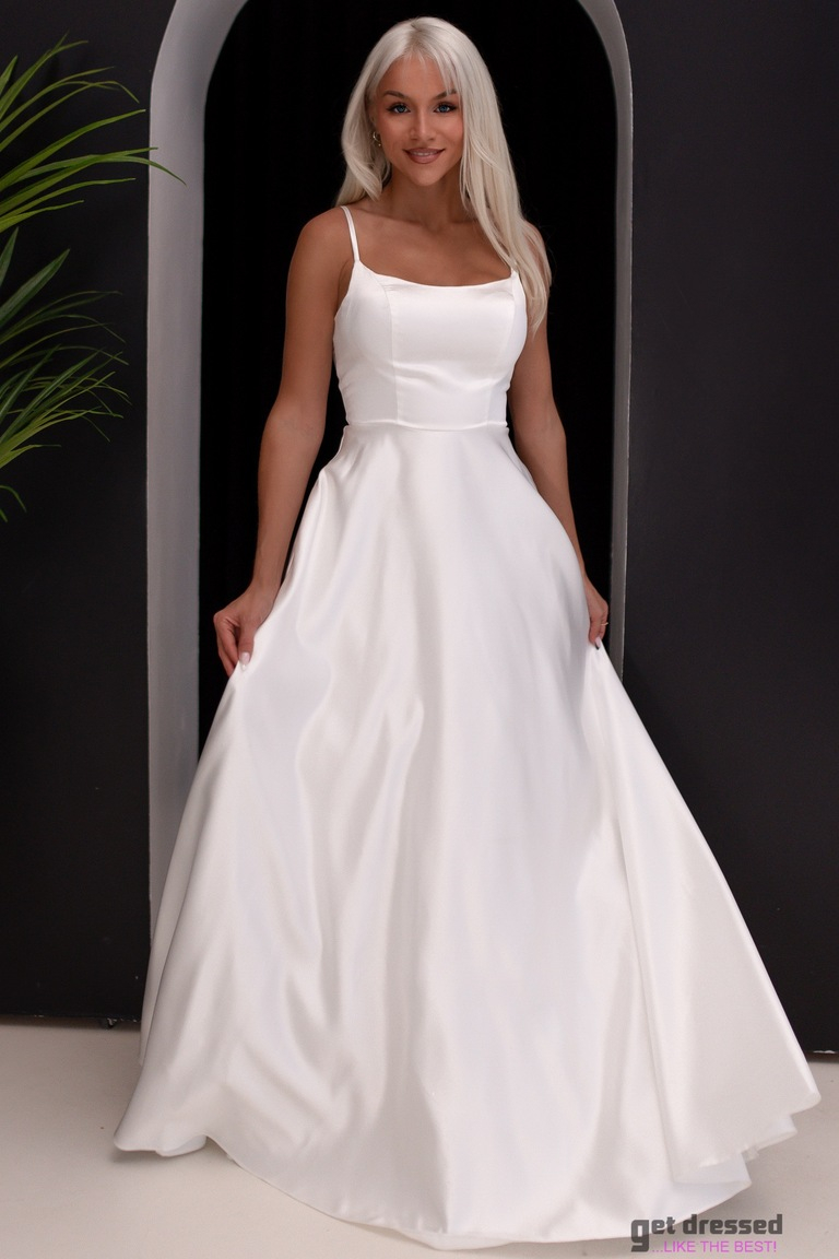 Balta kāzu kleita Dagmāra