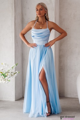 Gaiši zila vakarkleita Merli