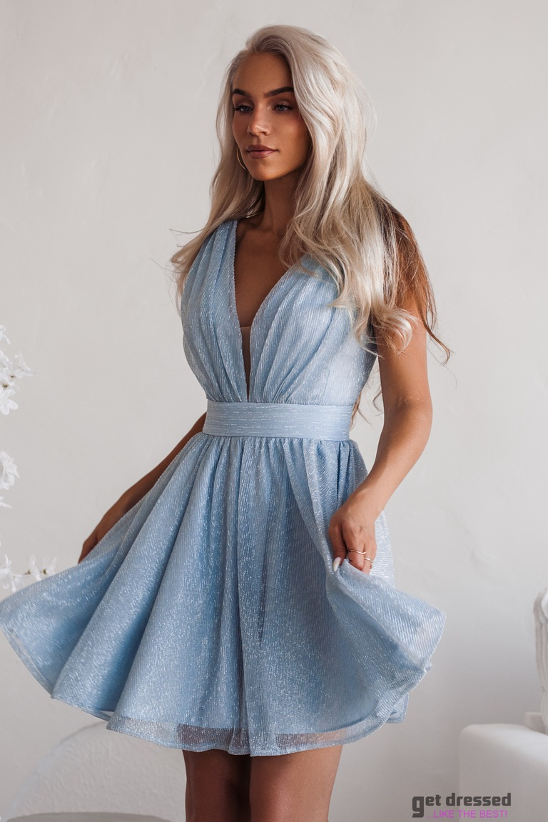 Gaiši zila izlaiduma kleita Aleksandra