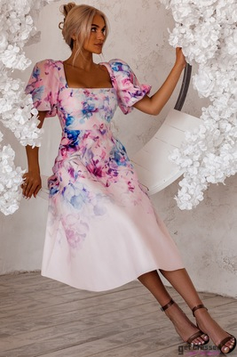 Ziedu raksta vidēja garuma kleita Cynthia