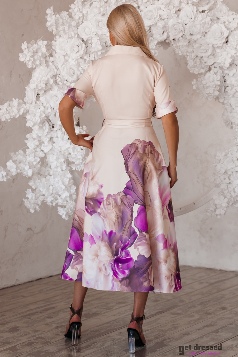 Bēšs kleita ar ziedainu svārku daļu Bonnie