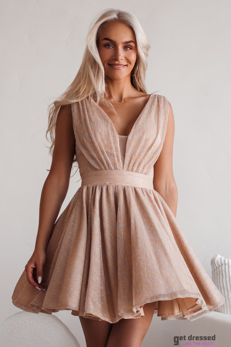 Zeltainā izlaiduma kleita Aleksandra