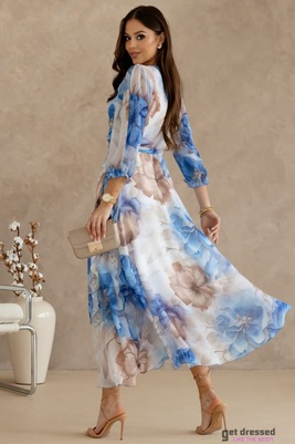 Zili un bēši ziedi uz Azize apsēju kleitas