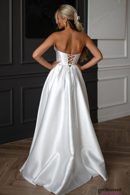 Balta kāzu kleita Merrit