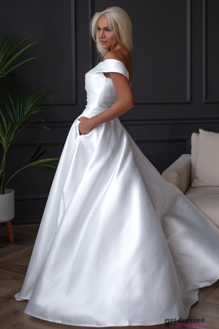 Balta kāzu kleita Milena