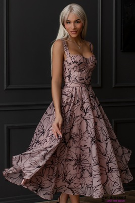 Izlaiduma kleita Lena – Gaiši rozā