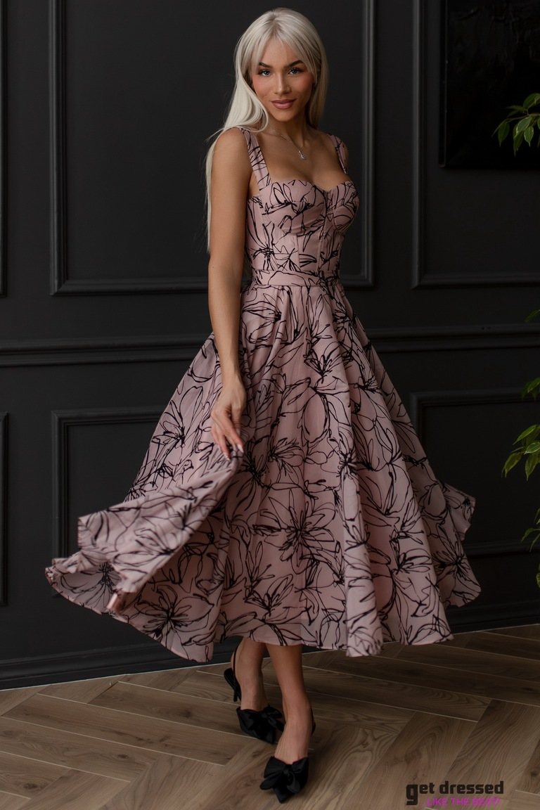 Izlaiduma kleita Lena – Gaiši rozā