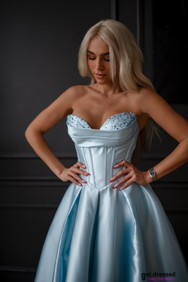 Svētku kleita Merrit II – Gaiši Zila