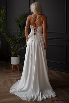 Kāzu Kleita Rachel – Balta