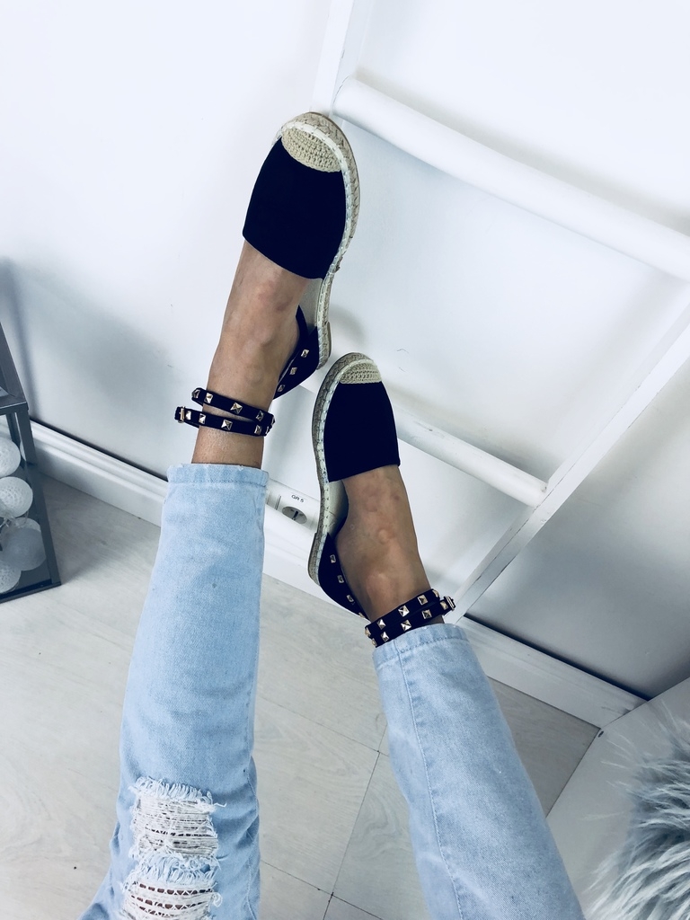 Melnas espadrilas ar radzēm